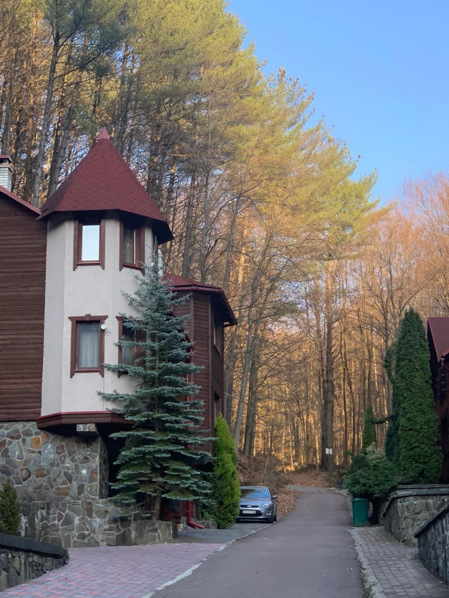 Elf-Cottage Tur'ya Paseka Zewnętrze zdjęcie